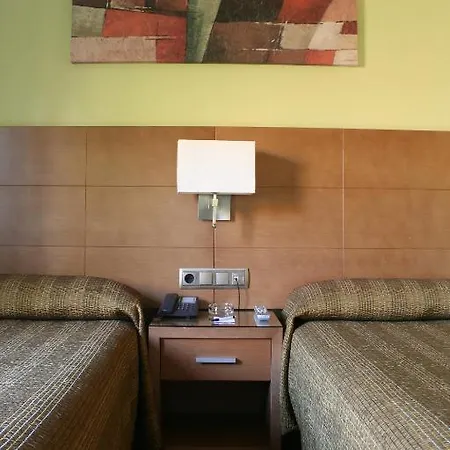 Hotel 4C Puerta Europa Madrid Room photo